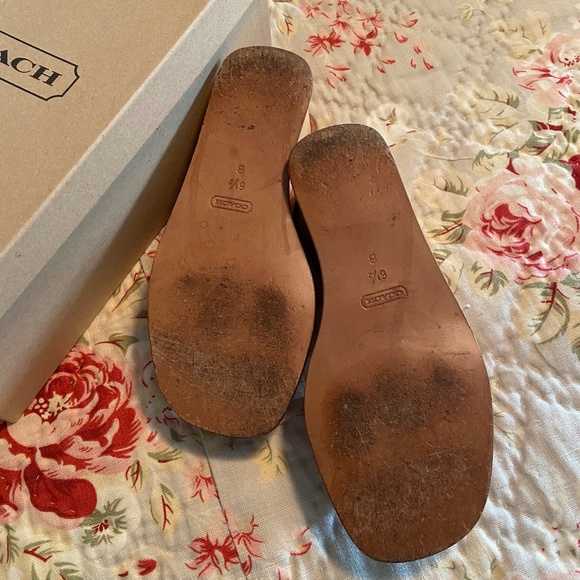 Coach Y2K Buckle Slides, size 6.5, Natural, pre-loved - Picture 5 of 6